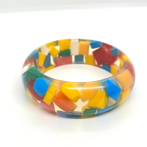 VINTAGE LUCITE COLORFUL CUBE RECTANGLE POP ART BANGLE BRACELET CLEAR GEOMETRIC - Picture 11 of 14